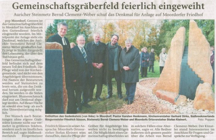 Gemeinschaftgr�berfeld feierlich eingeweiht02