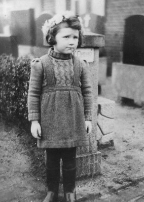 ursula_klein_321x42702